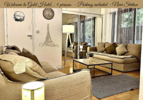 Gold Hotel - Terrasse et parking